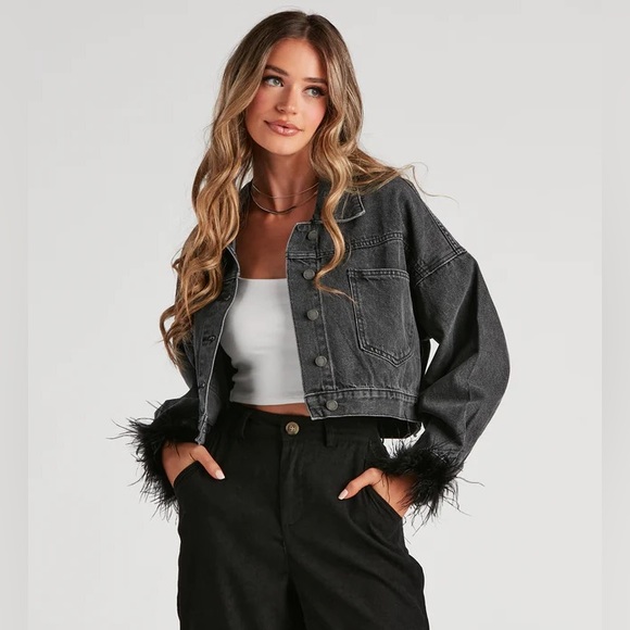 NWOT Windsor Here to Standout Marabou Sleeve Denim Jacket - Picture 2 of 4